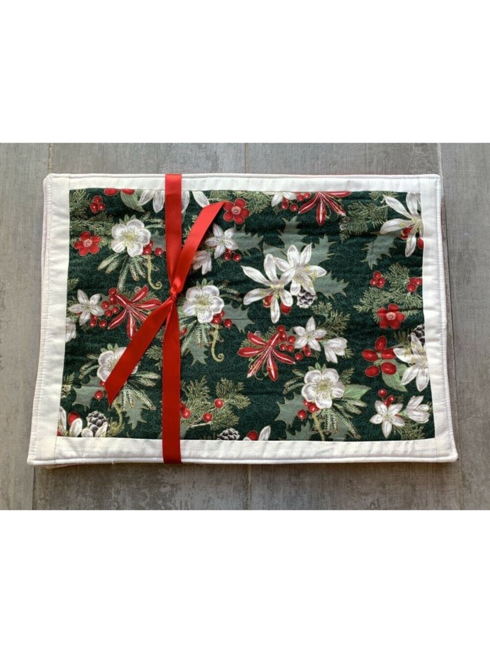 LOT Set 4 Christmas Holiday Kitchen Table Placemats Homemade Handmade Cloth NEW